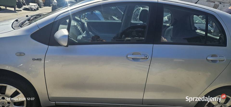 Drzwi lewe prawe przednie tylne Toyota Yaris II osobowe Słońsk