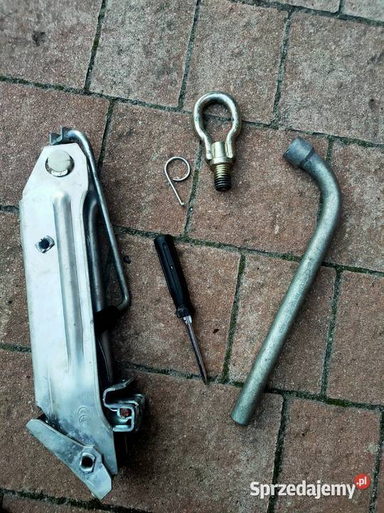 Koło zapasowe wypełnienie VW Golf 4 osobowe Rzezawa