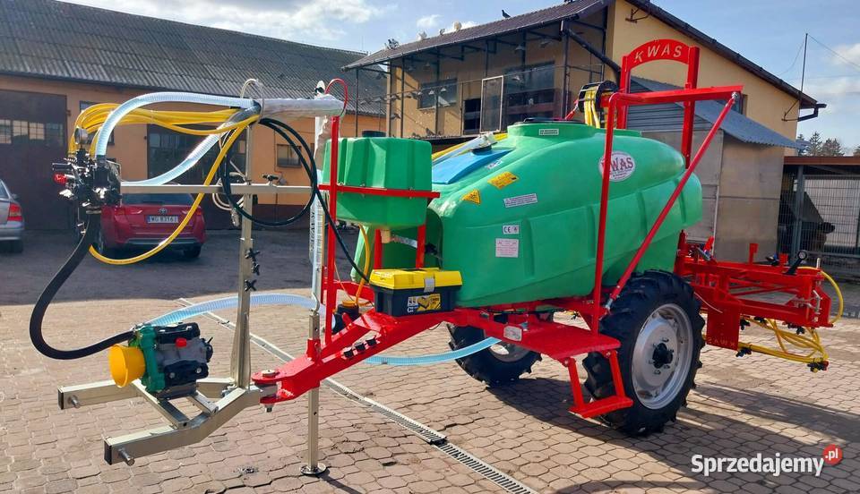 Opryskiwacz polowy przyczepiany CIĄGANY 1600L Trojanów
