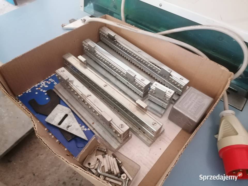 Perforator WireBind F500 oprawa spiralna Produkcja Wiązowna