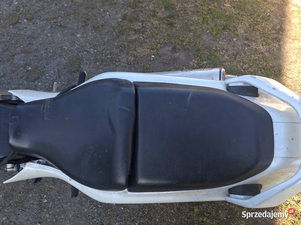 Suzuki gsxr 1100w na części zakup w całości Nidzica