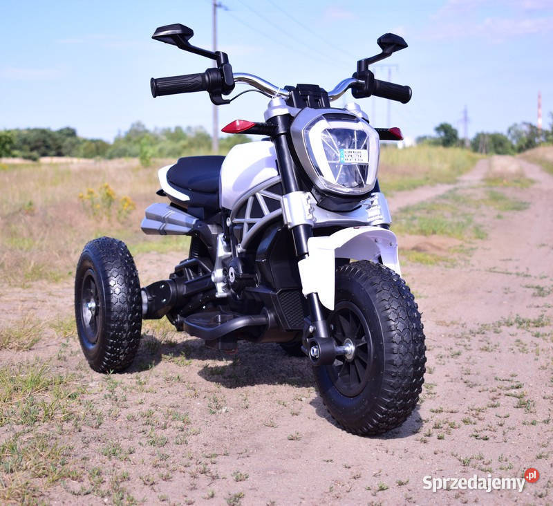 BAWIBUS auto motorek WIELKI MOTOR ŚCIGACZ Myszków