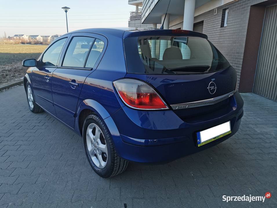 Opel Astra 04r 17CDTI 101 stan wzorowyklimanowy 1700cm3 Poznań