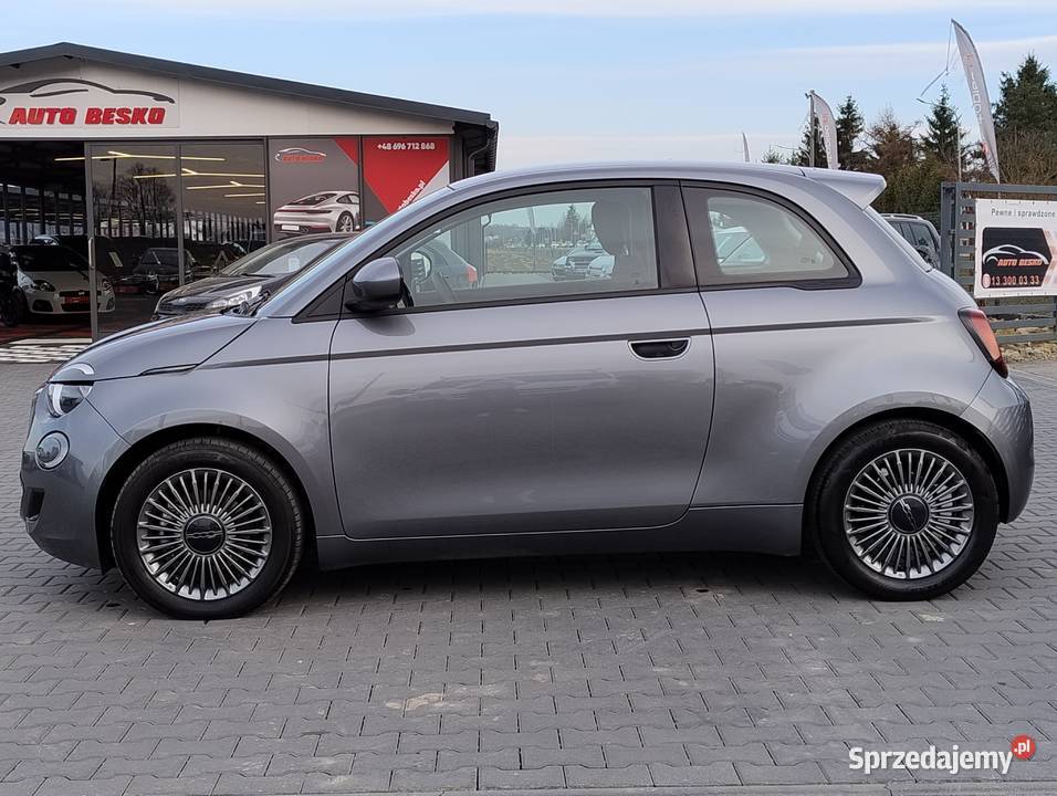 Fiat 500e 2022r Lekko uszkodzony Pali i jeździ Zarszyn