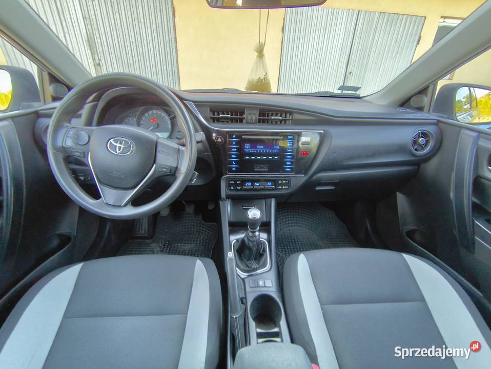 Toyota Auris 2015r 14 diesel super stan diesel Chełm