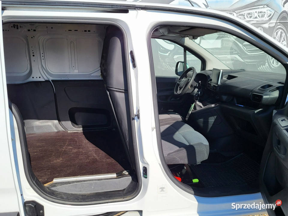 Opel Combo naviklimapolski salon nieuszkodzony Dąbrowa sprzedam