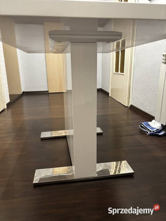 Biały stół jadalny połysk Klucze