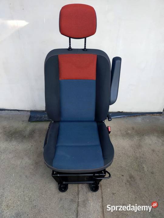 Fotel kierowcy regulowany prawy Renault Master Myszków