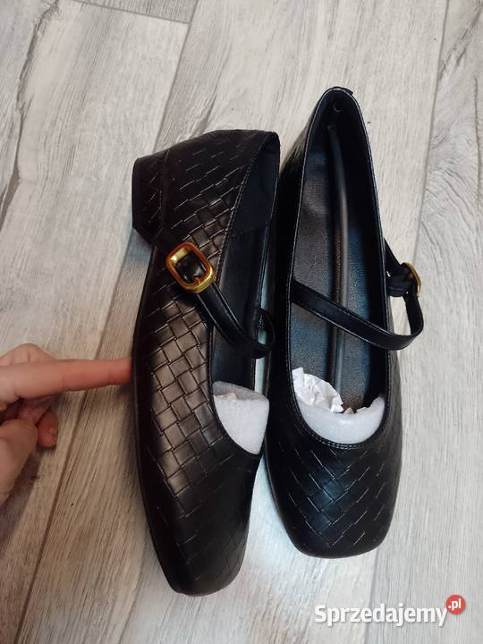 40 Czarne baleriny wieczorowe z zapięciem sprzedam