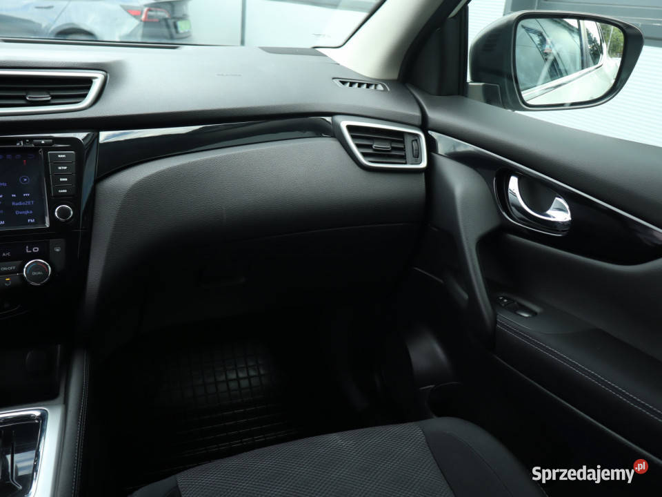 Nissan Qashqai 12 DIGT biały