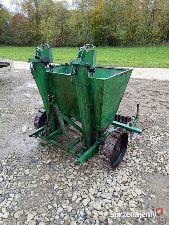 Sadzarka kubełkowe żeliwne kubelki nieuszkodzony Maszyny rolnicze Limanowa