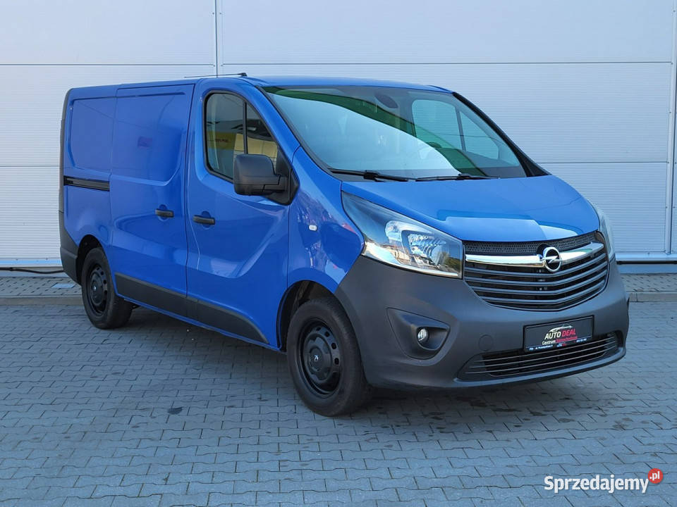 Opel Vivaro Śliczny Klimatyzacja Niemcy tempomat Piła