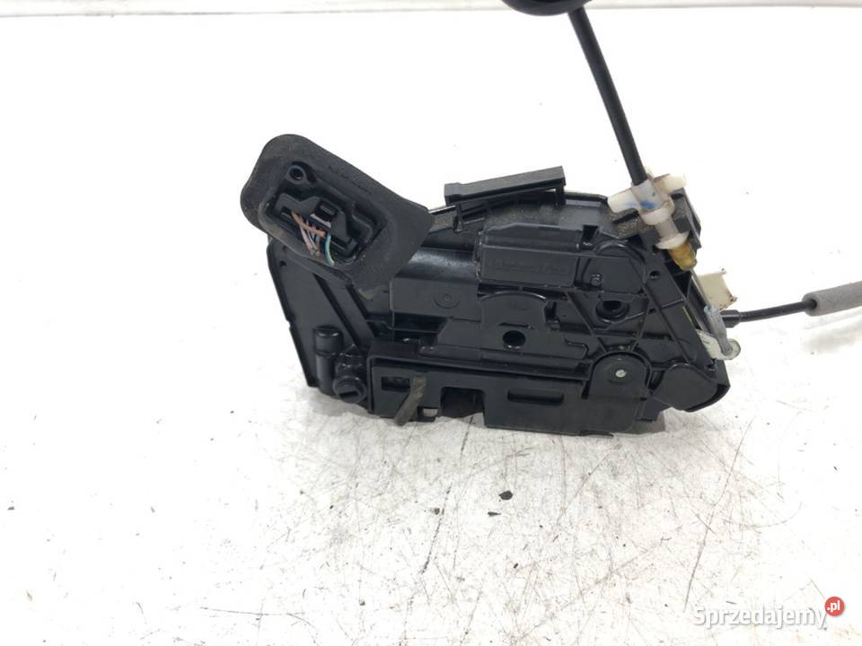 ZAMEK DRZWI LEWY TYŁ SKODA RAPID Kombi 8E0839015 Zamki, wkładki i kluczyki sprzedam