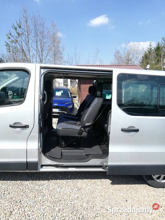 Opel Vivaro II 9osobowy6drzwiowy srebrny Kalwaria Zebrzydowska