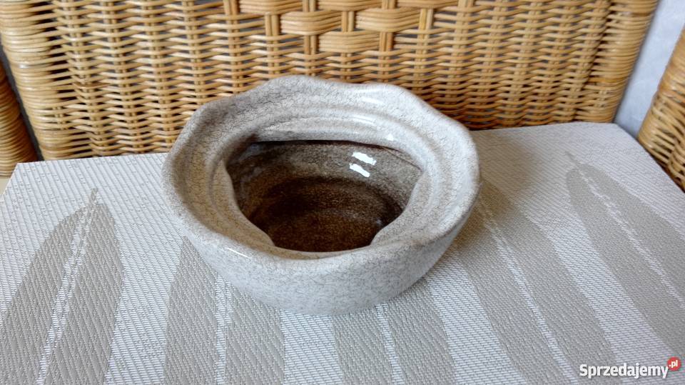 Cygaretnica ogromna popielniczka popielnica