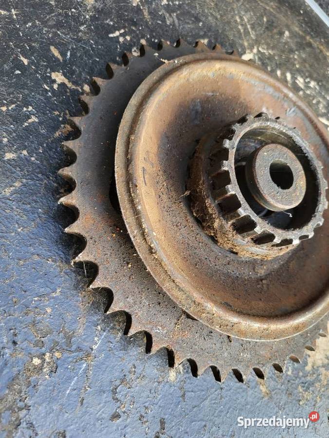 ZĘBATKA TYŁ KOŁA JAWA CZ KIWACZKA Rybnik