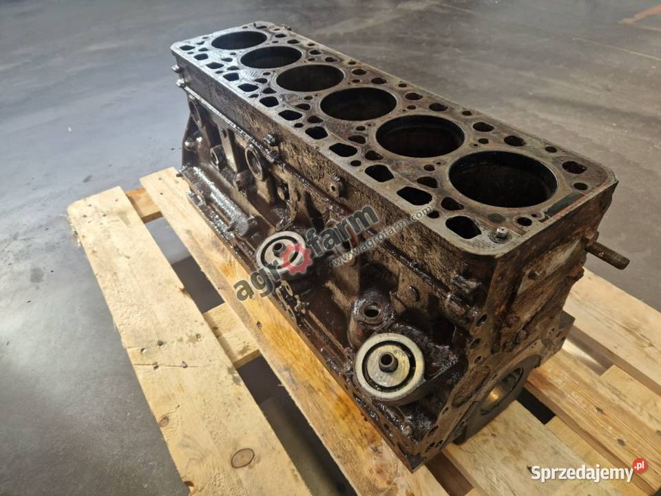 Blok silnika Fiat 10090DT 10090 Byków