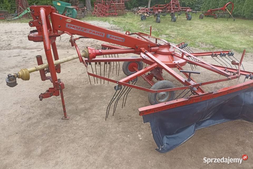 Zgrabiarka karuzelowa DeutzFahr KS85DN Pisarzowa