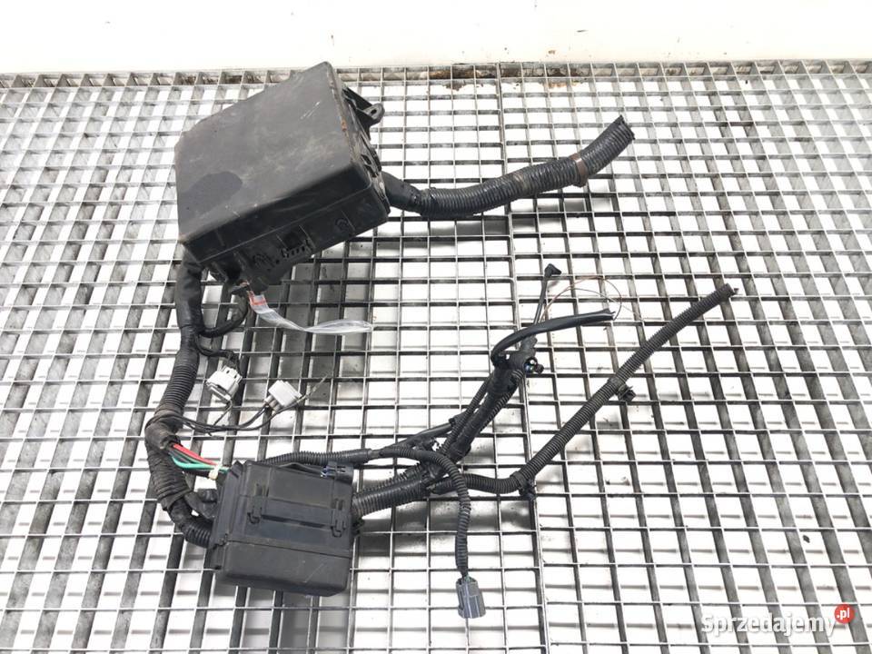 SKRZYNKA BEZPIECZNIKÓW MITSUBISHI OUTLANDER III podkarpackie