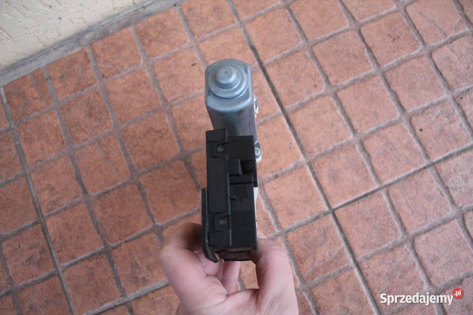 SILNICZEK SZYBY LEWY PRZÓD VW PASSAT B6