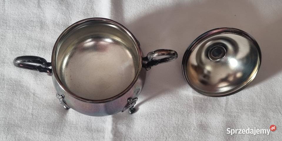 Zgrabna platerowana srebrem cukiernica na 4 Warszawa