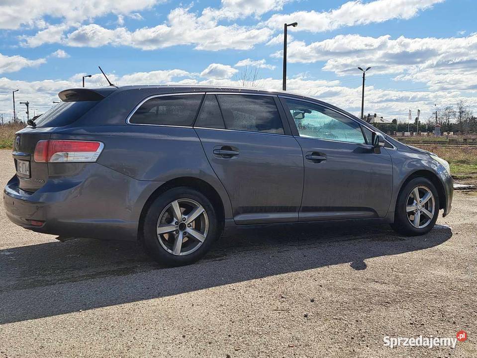 Sprzedam Toyote Avensis Bledzewo