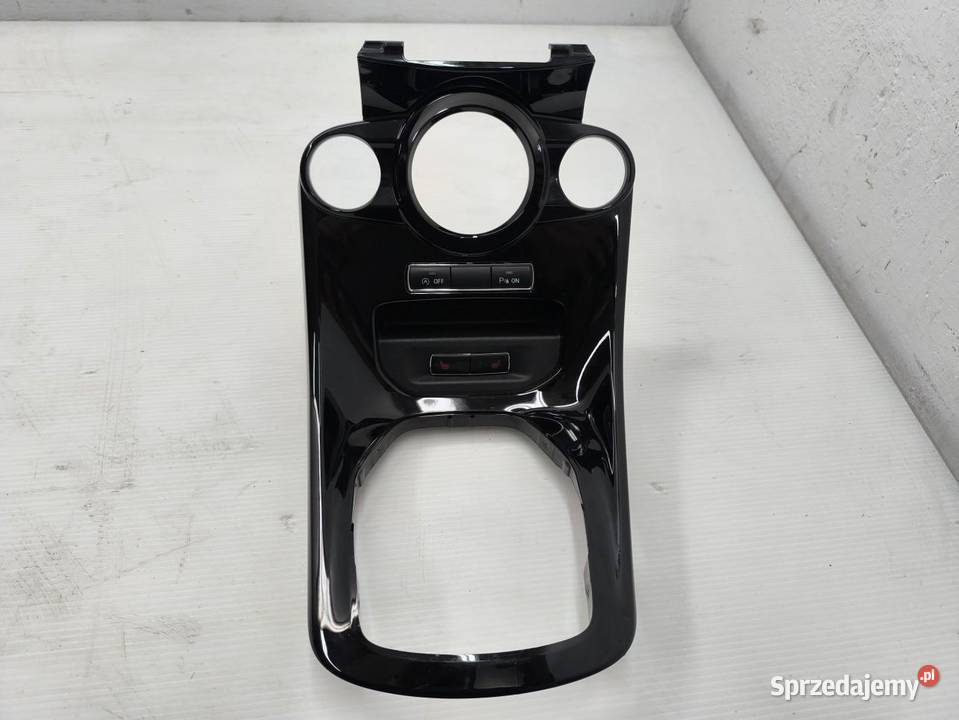 RAMKA PANEL ŚRODKOWY KONSOLI FORD FIESTA MK7