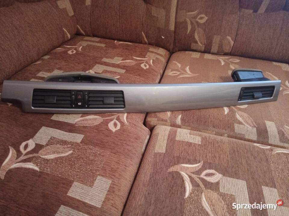 Dekor deski kratki wlotu powietrza BMW E60 E61 deski rozdzielcze, konsole