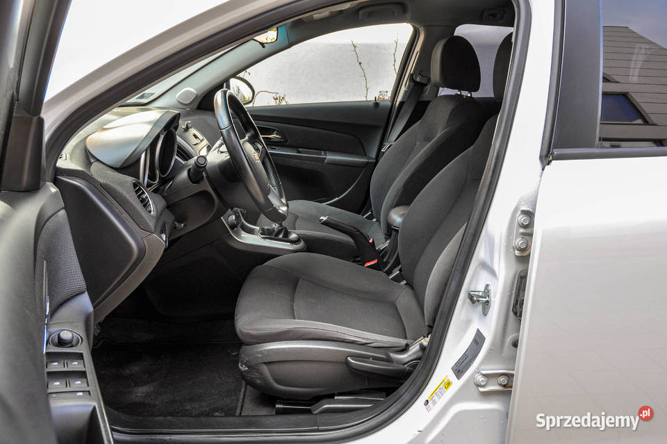 Chevrolet Cruze 18 Bezwypadkowy Lift 2012 r 141KM