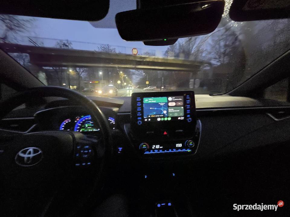 Toyota Corolla Hybrid 2021 18 Jaworzno sprzedam