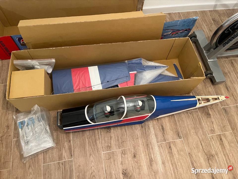 Samolot RC Pilatus PC9 nowy z silnikiem świętokrzyskie Kielce