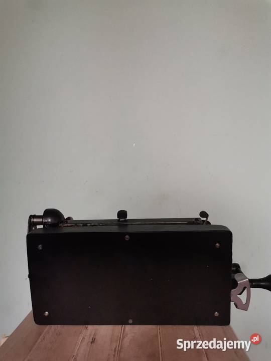 Stara maszyna do liczenia z lat 50 tych Kraków