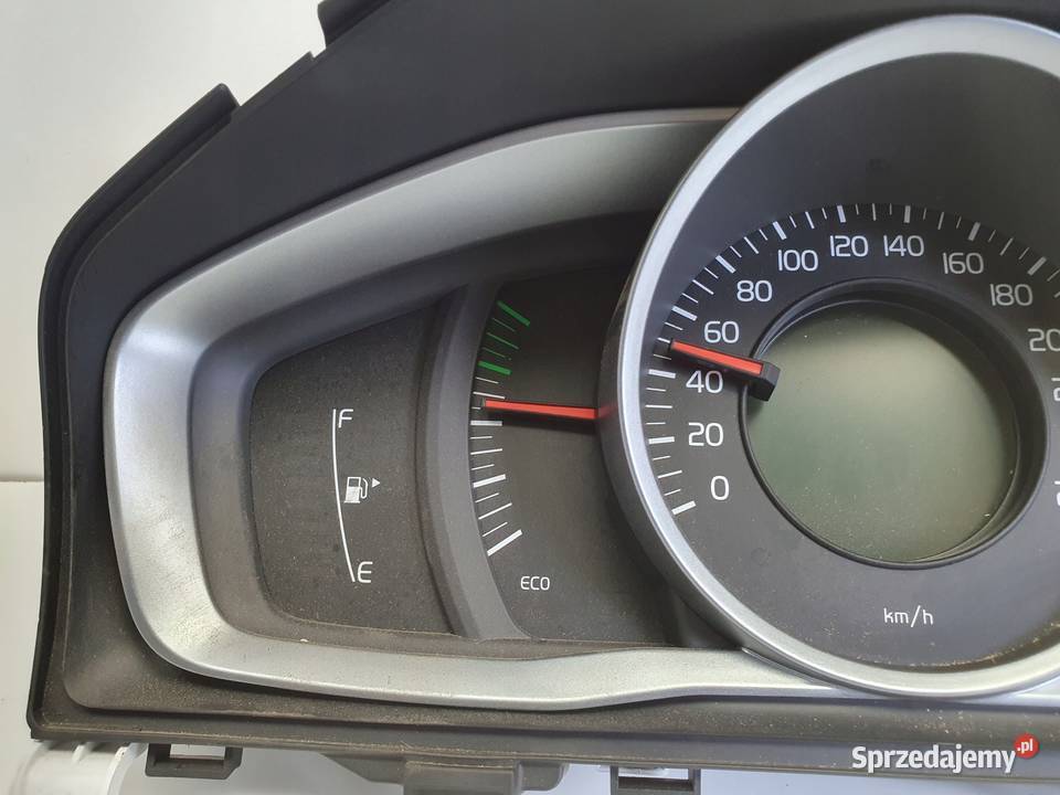 Volvo S60 II V60 I benzyna LICZNIK ZEGARY Rudka sprzedam