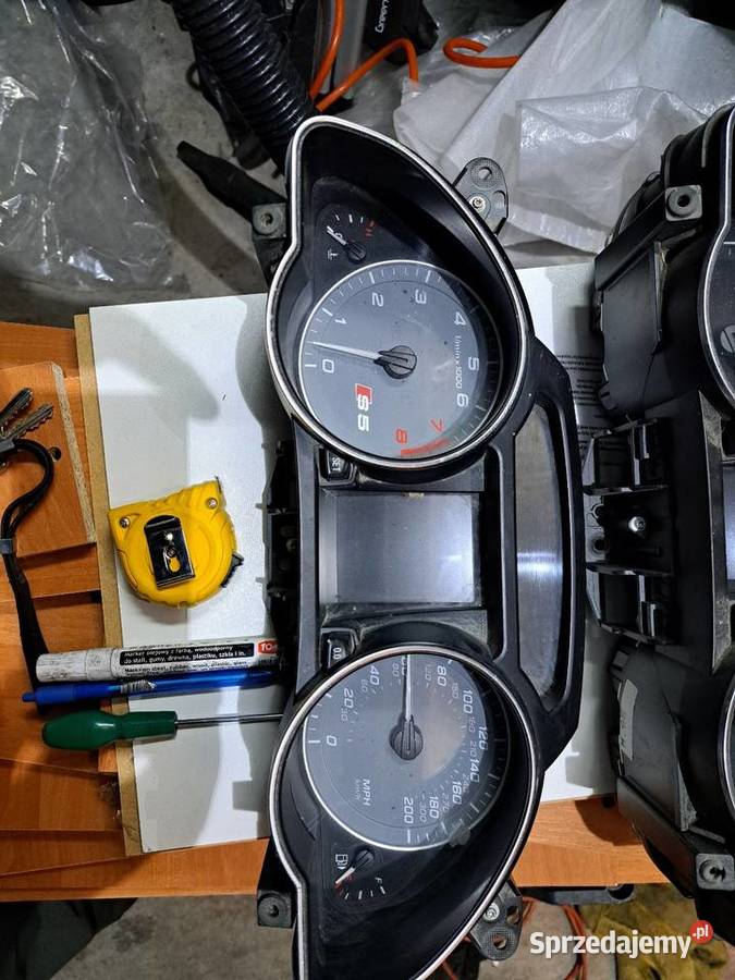 Zegary audi a5 s5 8t0920980p 8t0920951a Liczniki i zegary Wrocław