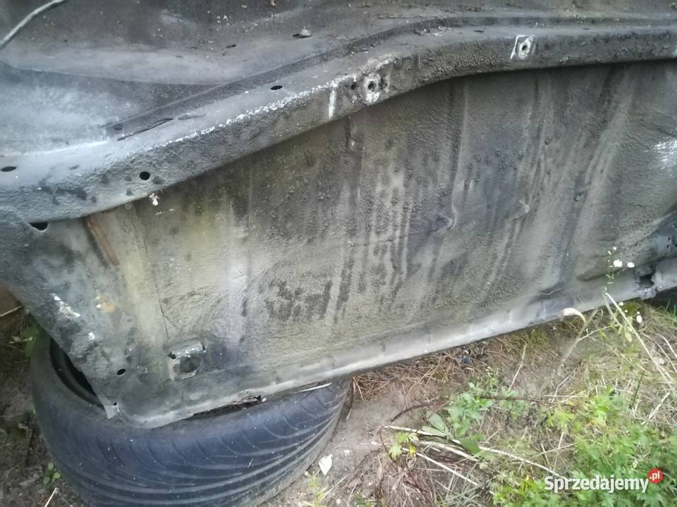 Polonez fiat 125p podłoga korytko fso wnęka koła osobowe Suskowola