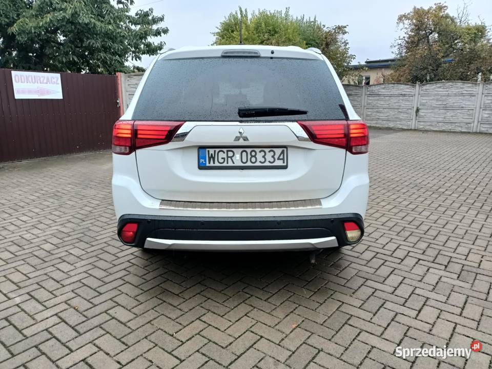 MITSHUBISHI OUTLANDER 7OSOBOWY AUTOMAT OKAZJA Zarejestrowany w Polsce Ostrów Wielkopolski