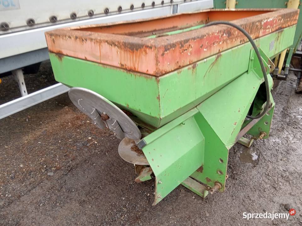 Rozsiewacz nawozów Brzeg 700l małopolskie Słomniki