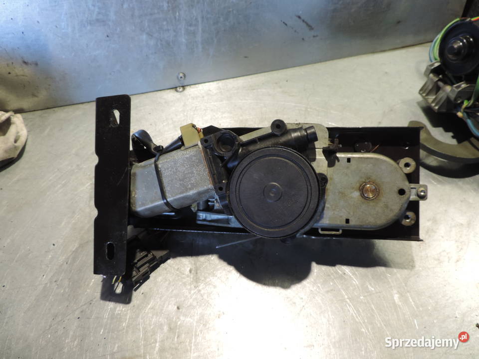 SILNICZEK MECHANIZM KLAPY DACHU BMW E36 CABRIO Nowy Sącz sprzedam