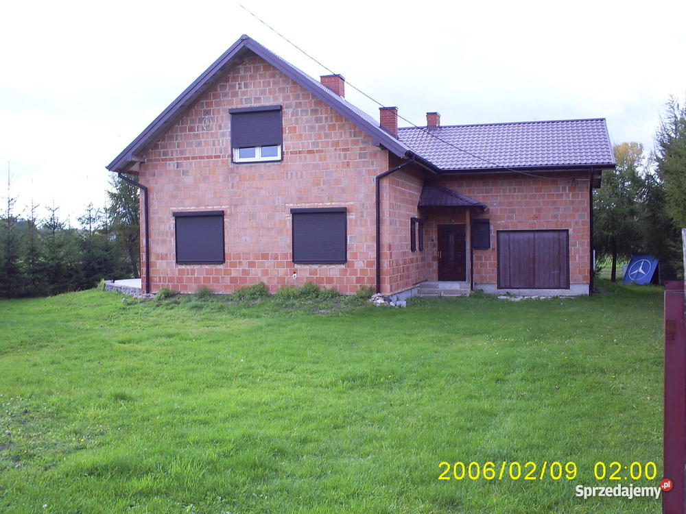 DOM W CISIU HALINÓW ogródek