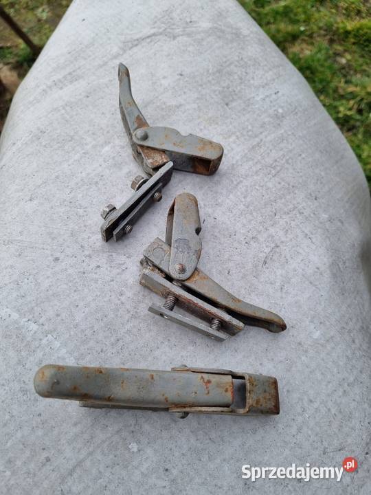 Sprzedam uchwyty pokrywy silnika do Stara 28 i Bełchatów