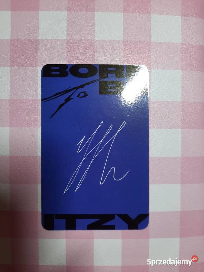 Ryujin photocard Born to be Itzy Piła