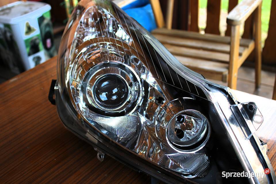 Komplet lamp LP soczewka Opel Corsa D 20062011 osobowe Lampy przednie Kielce
