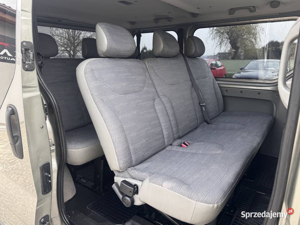 Renault Trafic 2007r 4/5