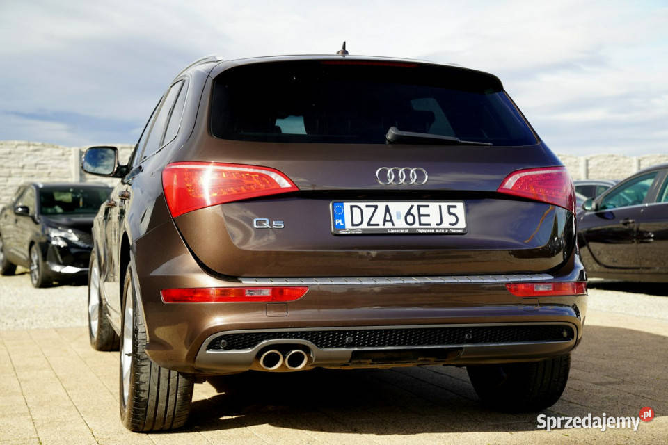 Audi Q5 SLINE skora nawi zawieszenie adaptacyjne nawigacja