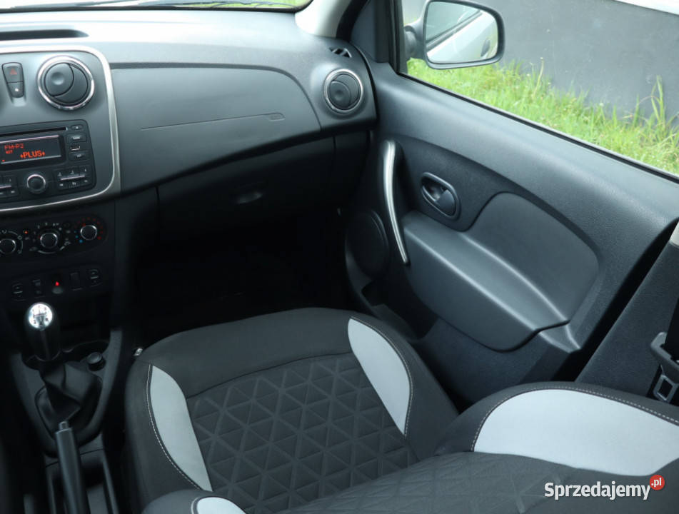 Dacia Sandero 09 TCe Łódź