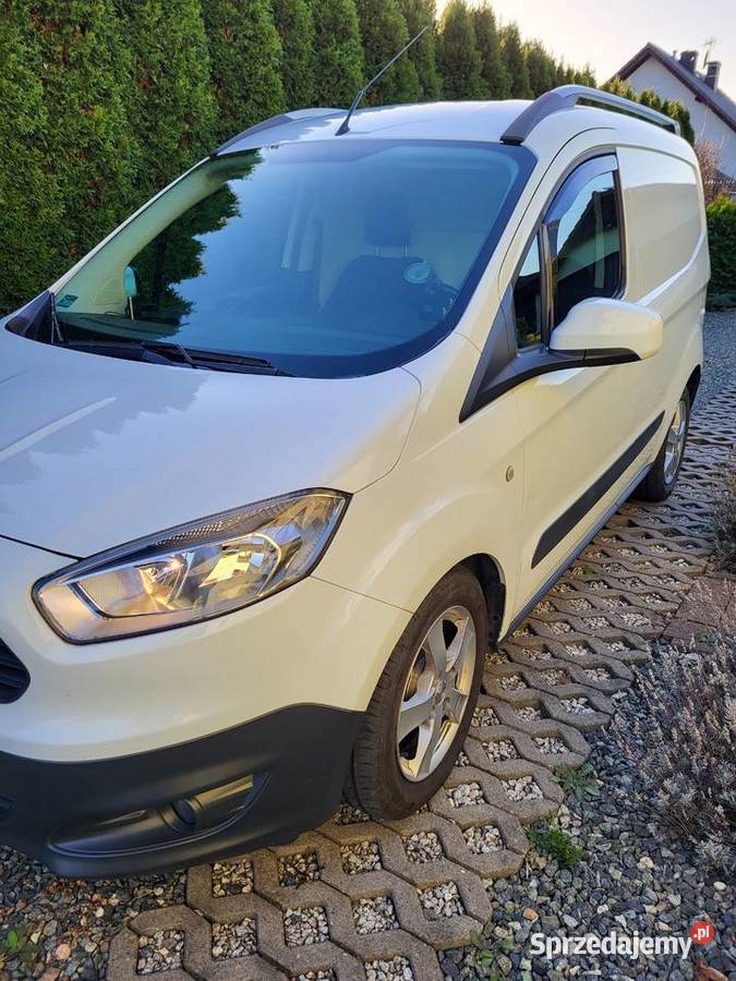 Samochód dostawczy Ford Transit Courier garażowany Sosnowiec