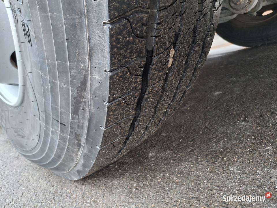 MercedesBenz Axor 1829 Zamiatarka FAUN Euro 5 76166km sprzedam