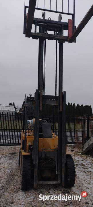 WÓZEK WIDŁOWY DAEWOO G25S 2 Wózki widłowe