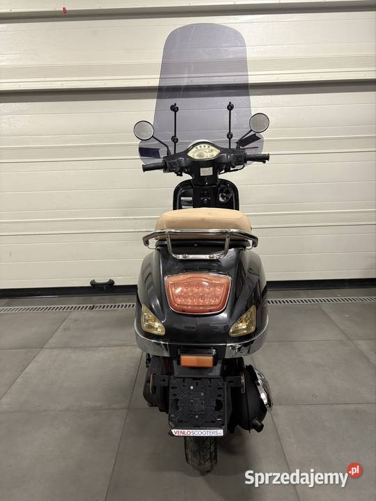 Skuter 50 włoski styl VESPA motorower elektryczny starter mazowieckie