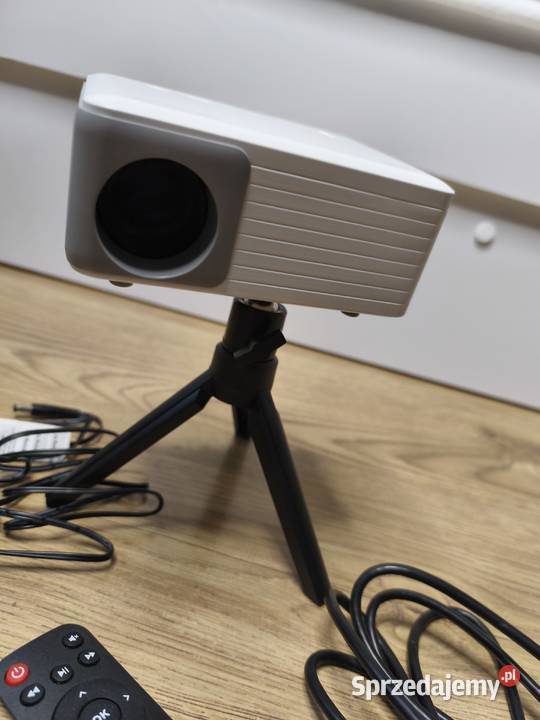Mini projektor z WiFi Bluetooth przenośny Berejów